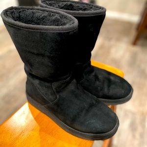 Black Tall Classic Uggs